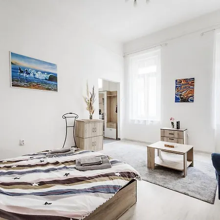 Apartament Lovely In The Heart Of
