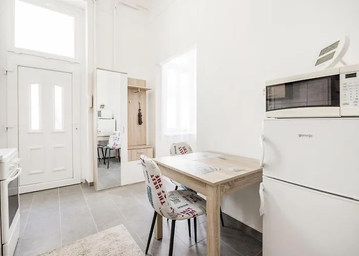 Appartamento Lovely In The Heart Of *